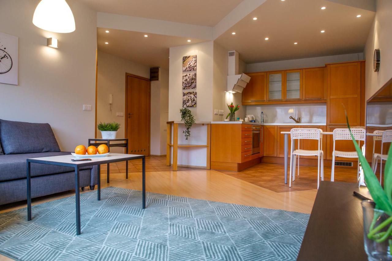 Apartament New Praga Near To Metro, Free Parking ワルシャワ エクステリア 写真